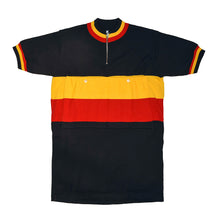 Load image into Gallery viewer, Belgium national team jersey at the Tour de France without any lettering
