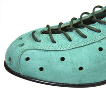 Load image into Gallery viewer, Walking shoes in green suede