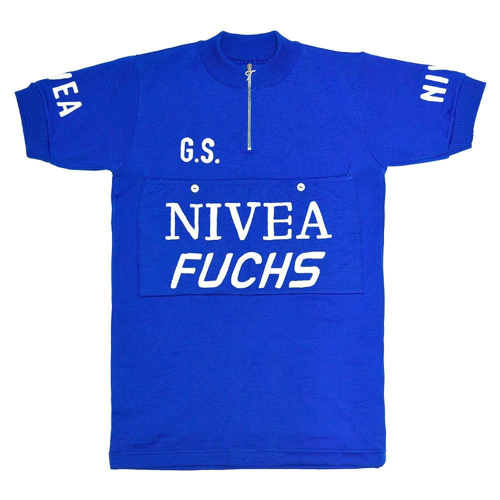 Nivea Fuchs jersey