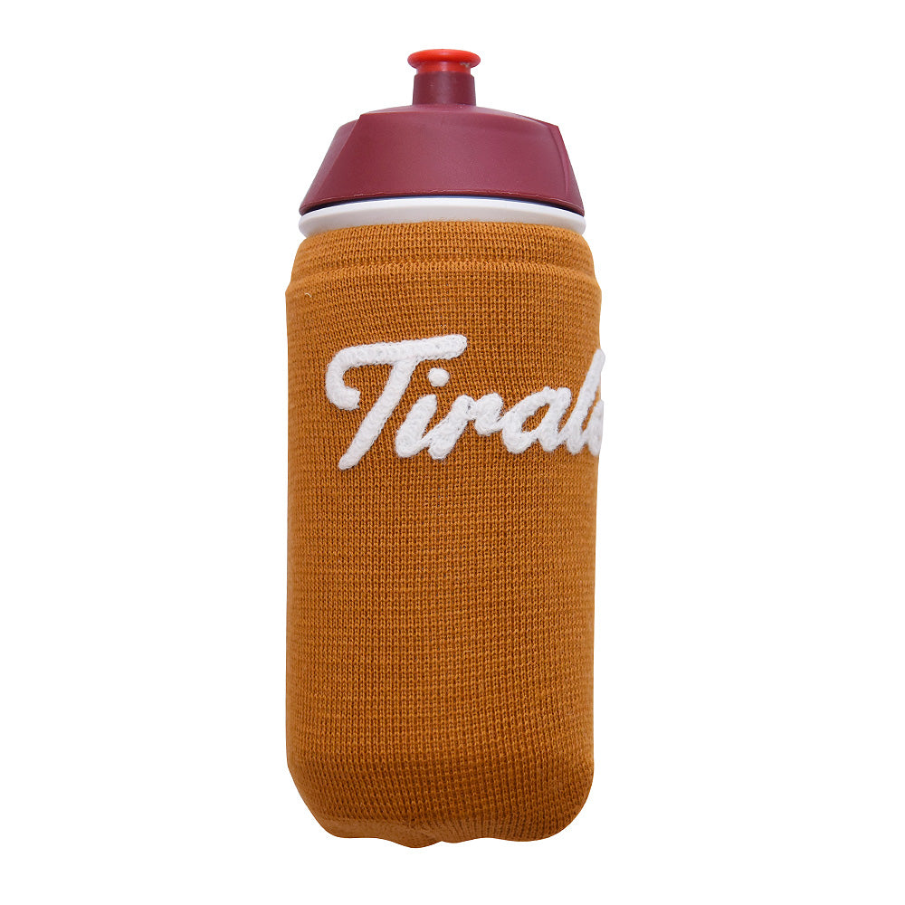 Clay bottle-cover customised with Tiralento lettering
